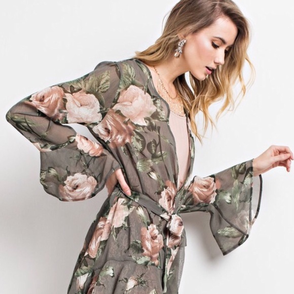 LAST ONE SMALL | DEE | Chiffon Ruffled Kimono - Picture 3 of 5